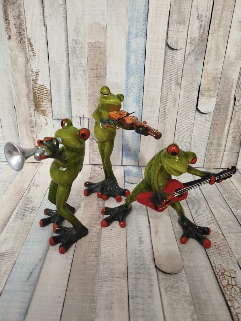 Frösche mit Herz als Wophnungsdeko