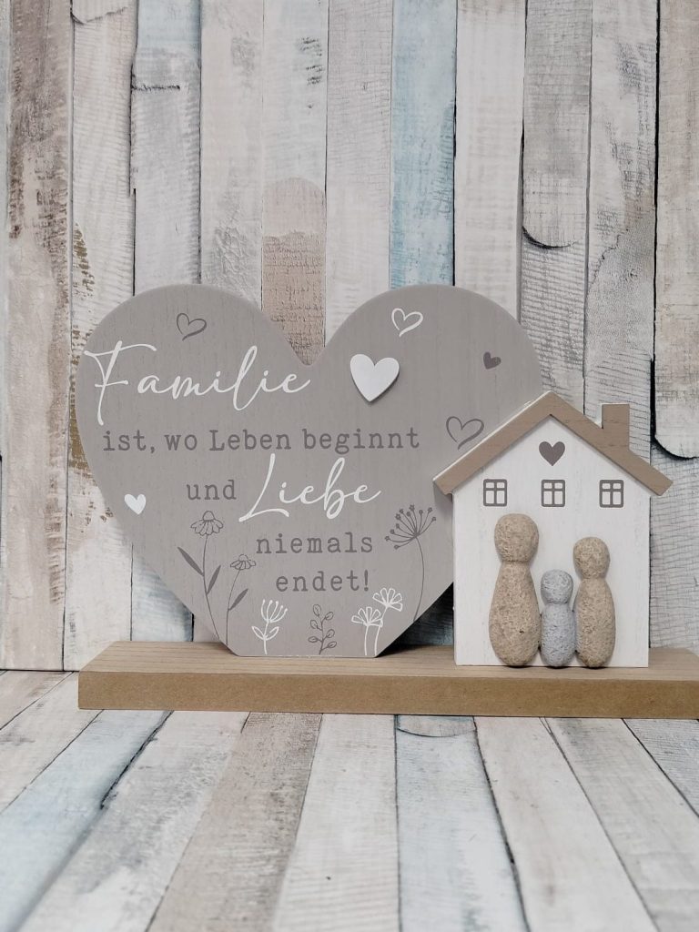 Schöne Kerzen und Kerzenhalter als Geschenk